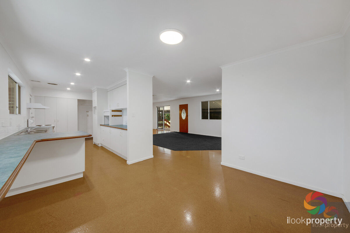 16 PERSHOUSE ST, BARNEY POINT QLD 4680, 0 chambres, 0 salles de bain, House