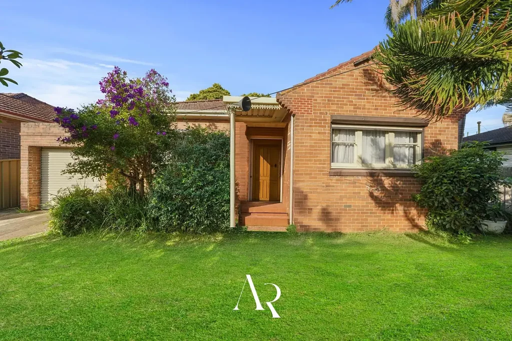 102 Belmore Road, Peakhurst, NSW 2210