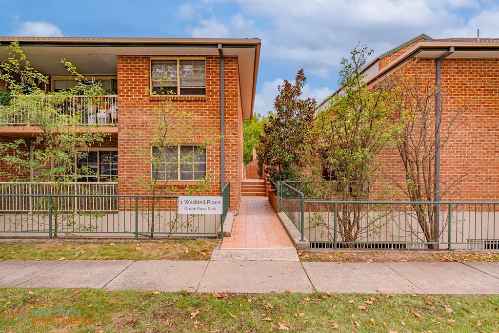 8/1 Waddell Place, Curtin, ACT 2605