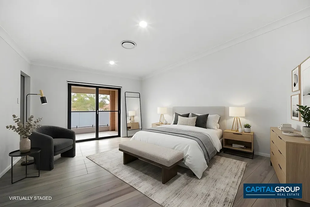 South Wentworthville 6chambre Spacious Family Living with a Beautiful Park Outlook & Prime Location