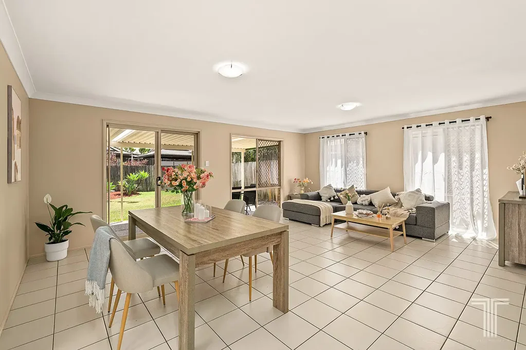 5 Araluen Place, Carindale, QLD 4152