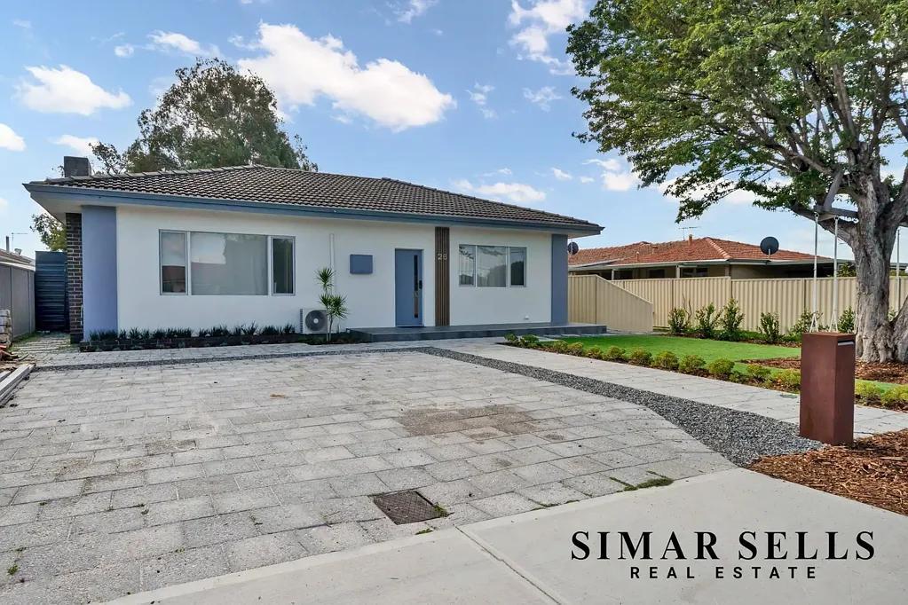 Morley 3 Bedroom Renovated Character, Modern Comfort - A Morley Classic Reimagined!