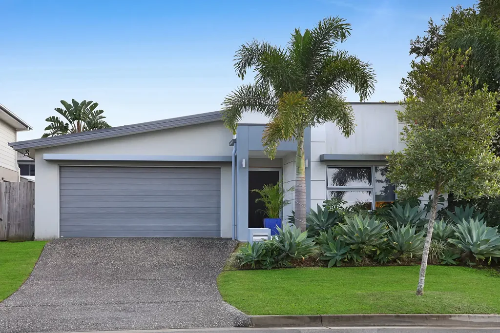 Helensvale 4房  Centrally Located Family Home - 4 Bedrooms Plus Study Area