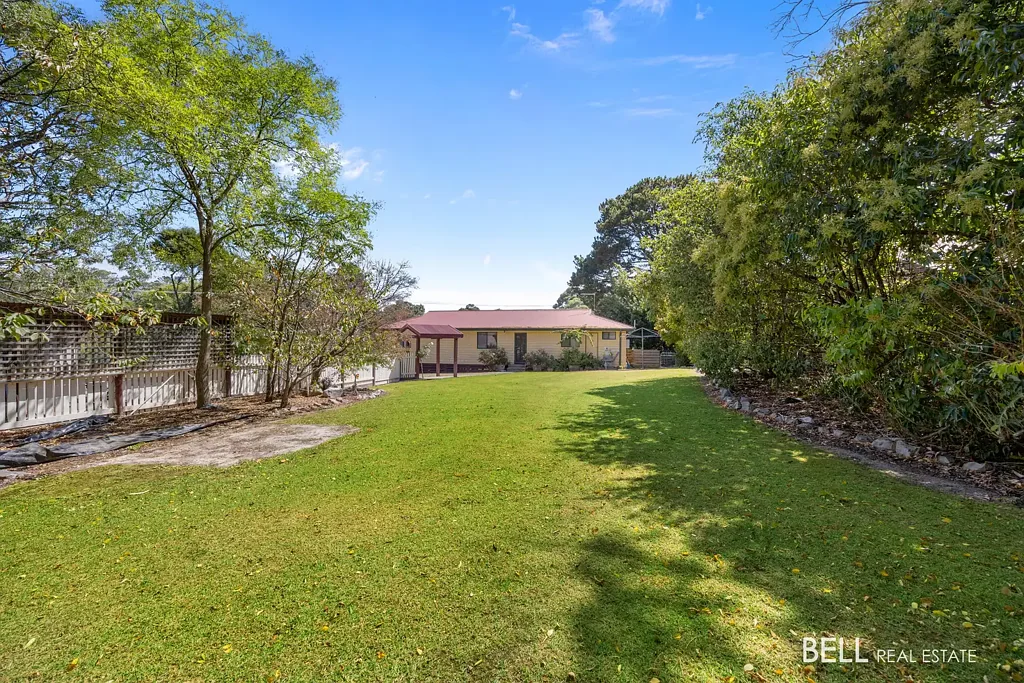 1A Carter Street, Launching Place, VIC 3139