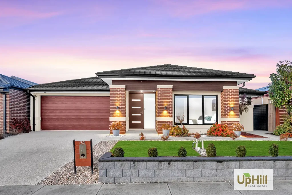 Clyde North 5 Bedroom Run Down to Ramlegh Boulevard