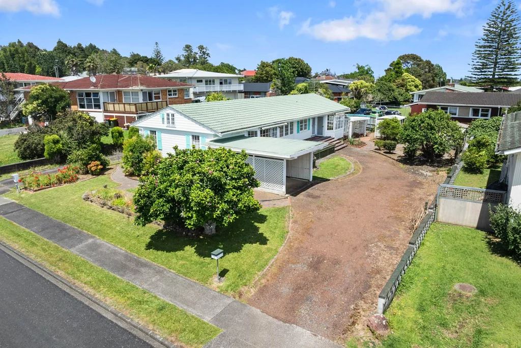 3 Patricia Place, Hill Park, Manukau City, Auckland