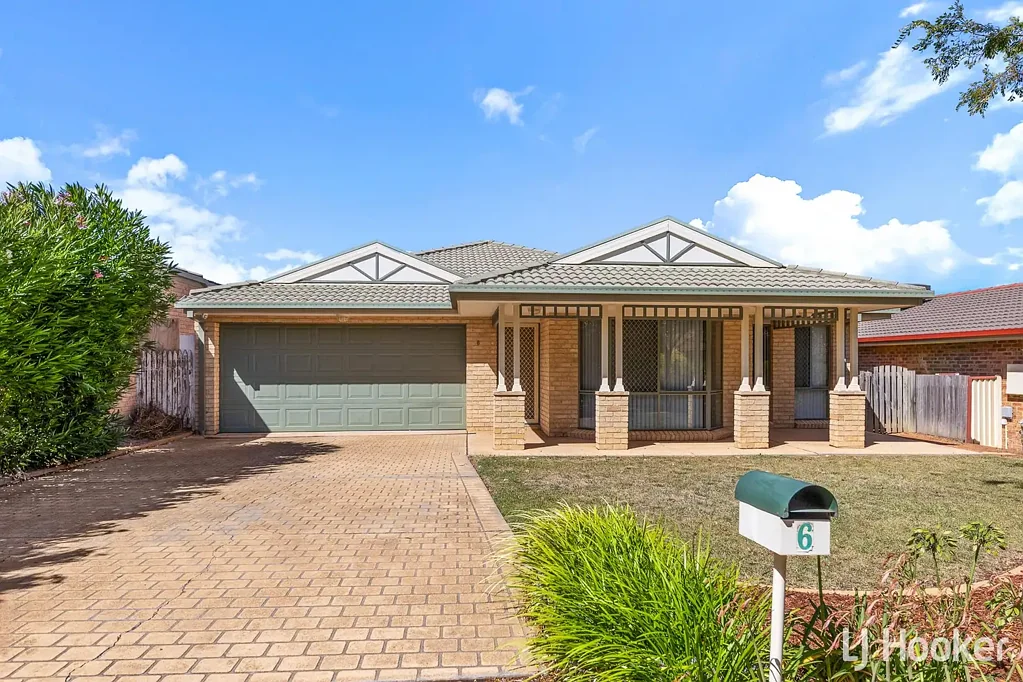 Perfect family home in a perfect location!