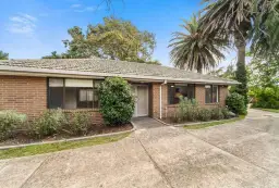 1/2 George Street, Frankston