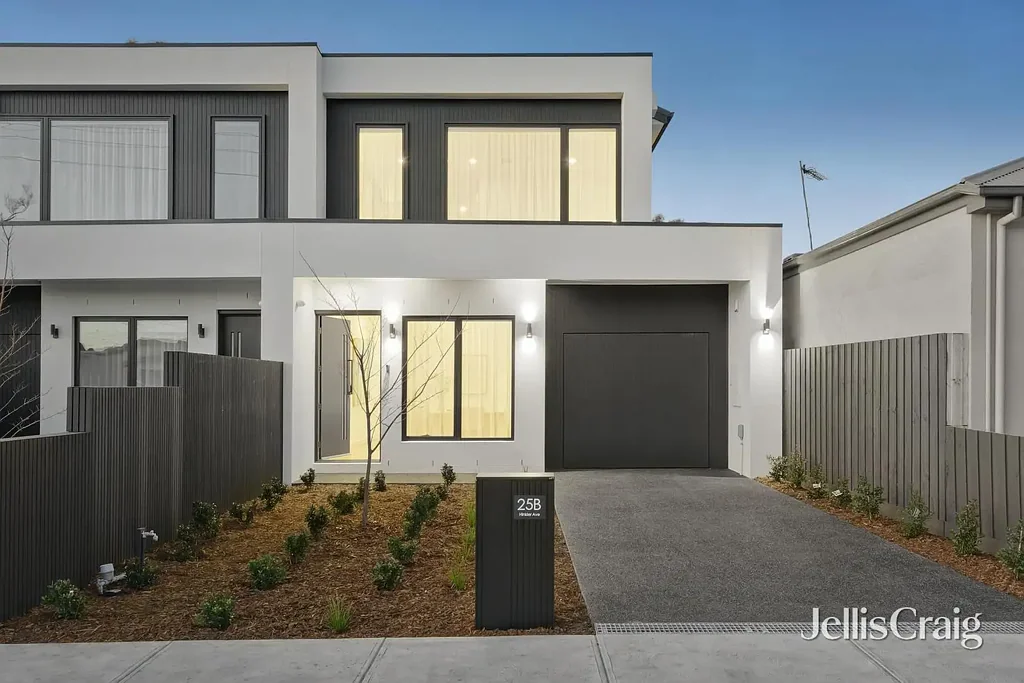 25b Hinkler Avenue, Bentleigh East, VIC 3165