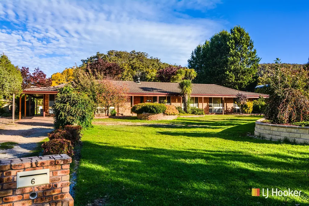 Marrangaroo 4房  Spacious Family Retreat on a Half Acre Block