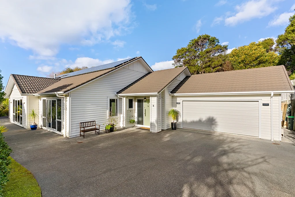 Hatfields Beach 4部屋 Private and Peaceful, Spacious and Solar Smart