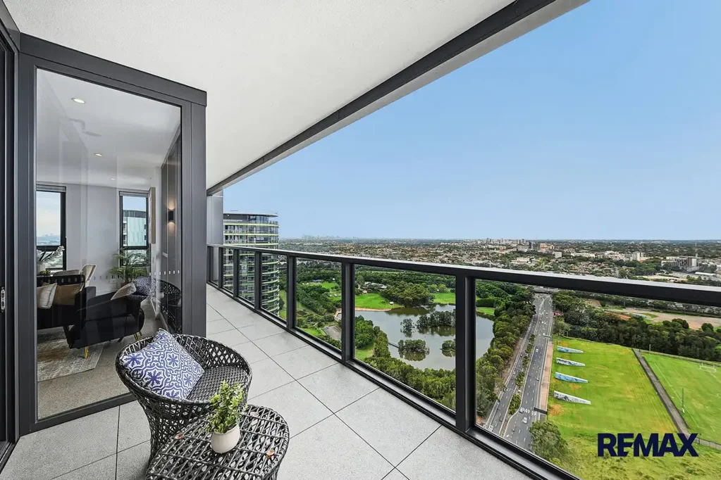Sydney Olympic Park 2침실 Spectacular sky-level apartment showcasing breathtaking views