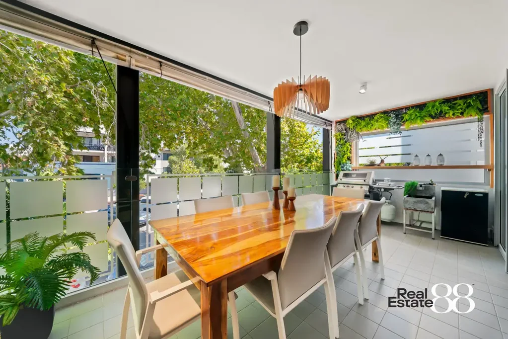 Perth 3 Bedroom A Hidden Inner-City Sanctuary