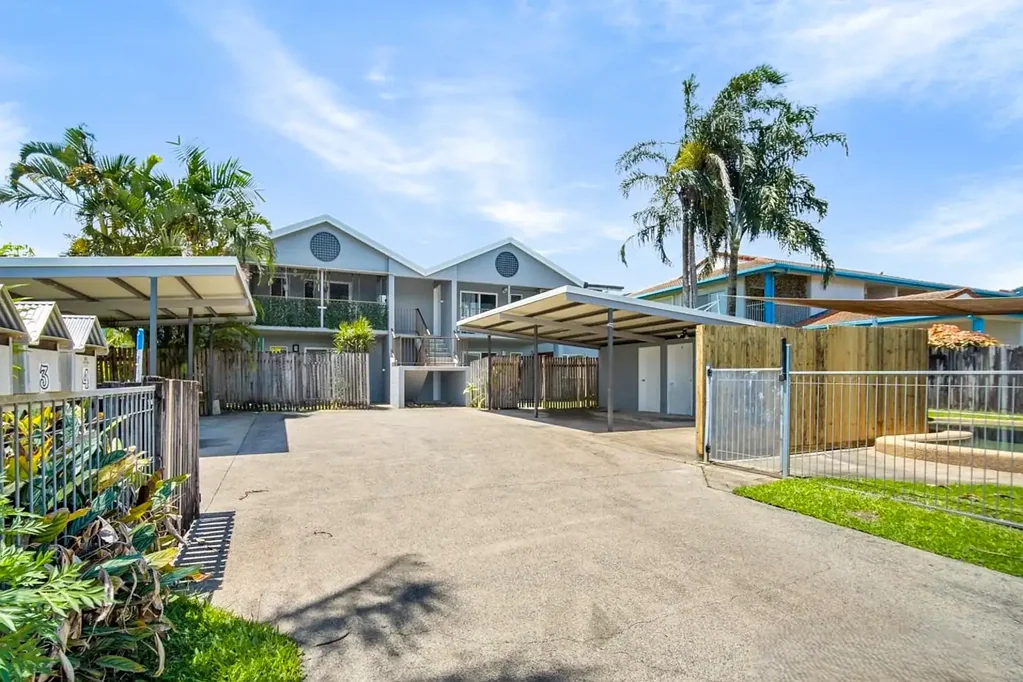1/27 Mintaro Crescent, Woree, QLD 4868
