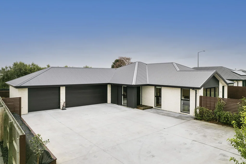 Rolleston 4房  Yes! Triple Internal Garaging and Loads of Parking