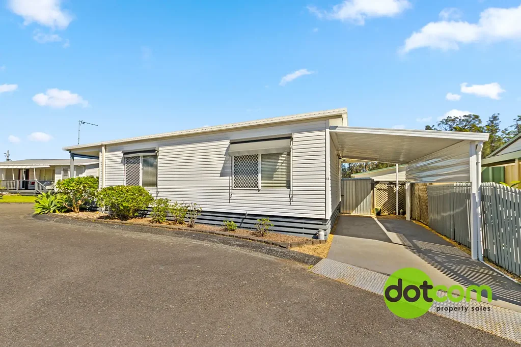 12 Sixth Avenue, Green Point, NSW 2251