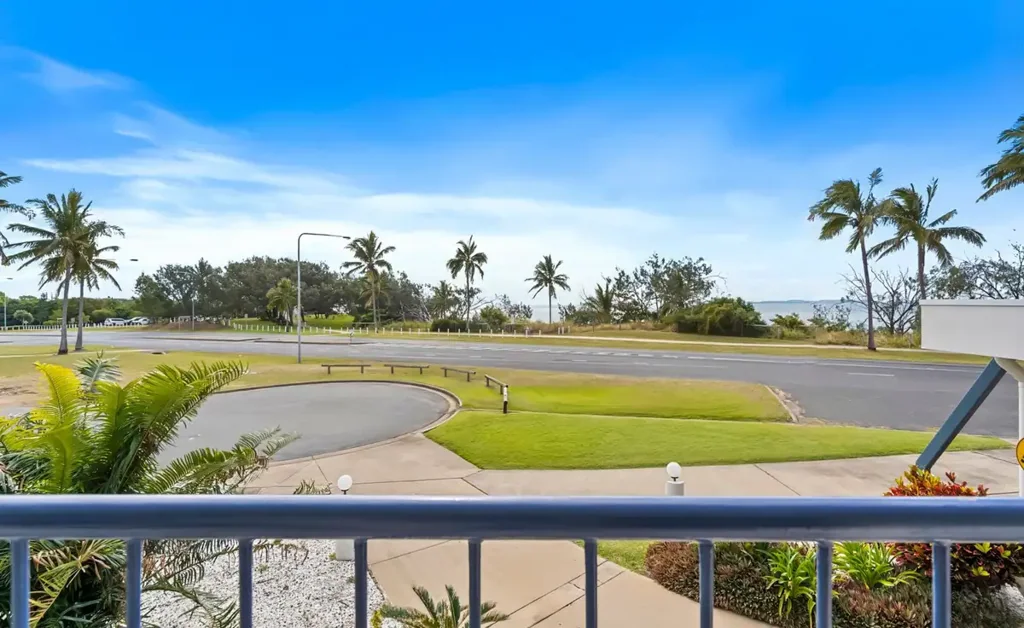 6/100 Scenic Highway, Lammermoor, QLD 4703