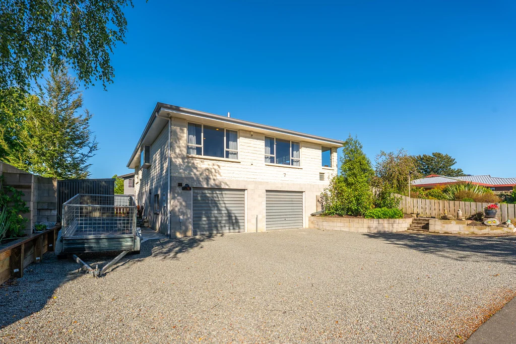 Geraldine 3房  Big Garage, Big Living, Big Appeal!
