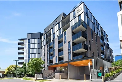 Box Hill 2房 Box Hill中心宝座 采光充沛 便捷生活 现代厨房 私密卧室 高级设施 Light-Filled Lifestyle Living in the Heart of Box Hill