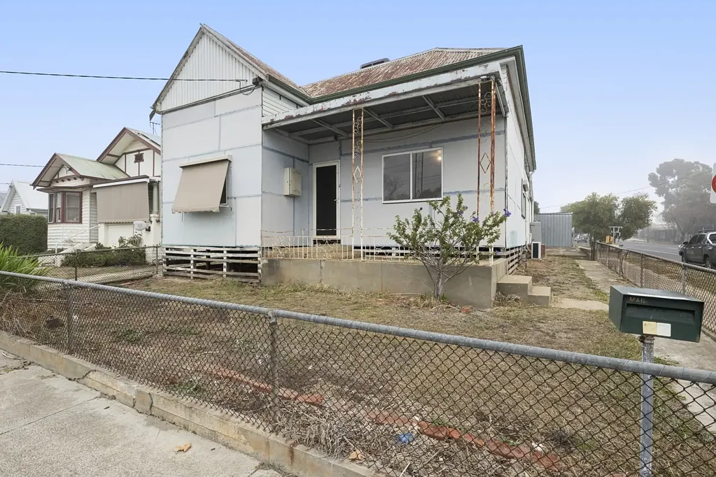 27 Inkerman Street, Maryborough, VIC 3465