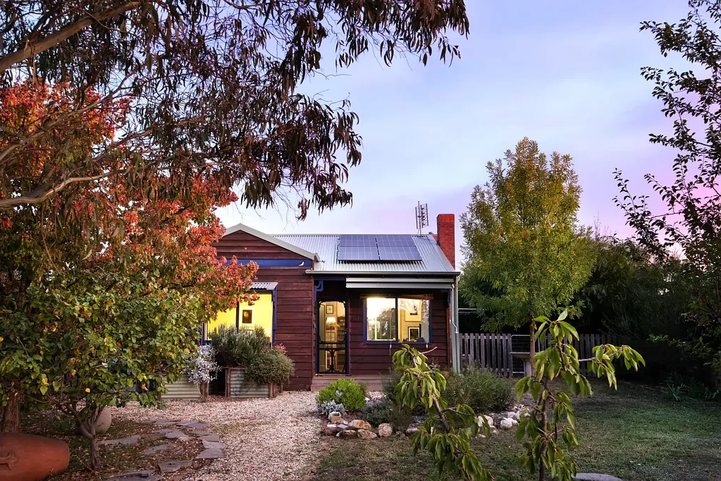 Castlemaine 2chambre Private sanctuary with independent studio in the heart of Castlemaine