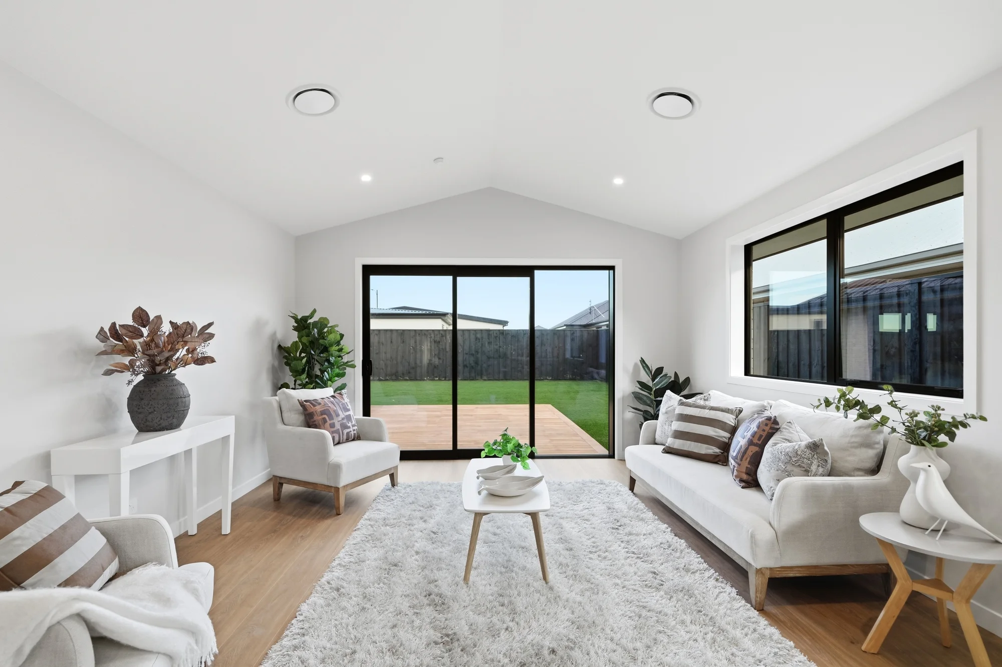 15 Frederick Busch Crescent, Rangiora, Waimakariri, 4 Bedrooms, 2 Bathrooms, House
