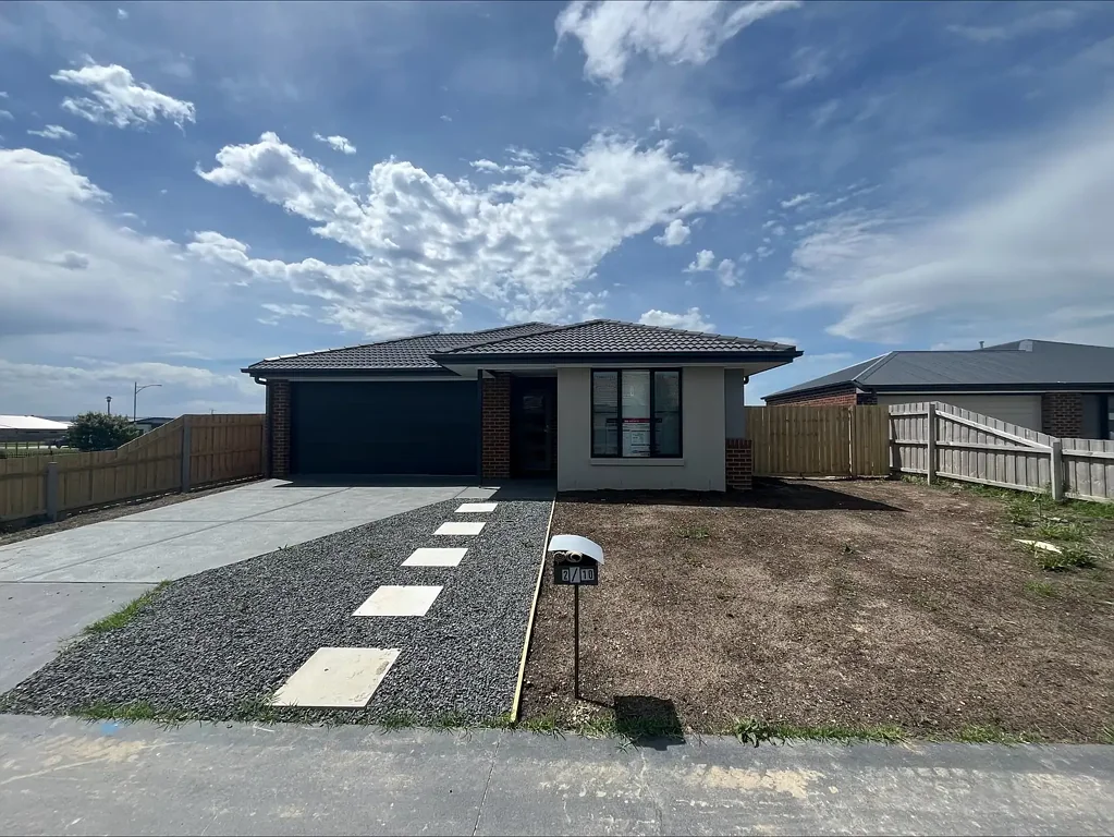 Brand-New 4-Bedroom Family Home with 2 Living Areas & Modern Comfort Throughout