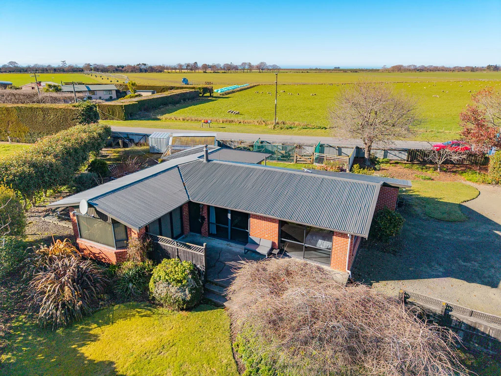 Levels 3chambre Country Charm, Pool, Sheds & Opportunity