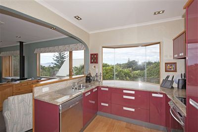 40 Aperahama Street, Paekakariki, Kapiti Coast, 4 રૂમ, 2 બાથરૂમ