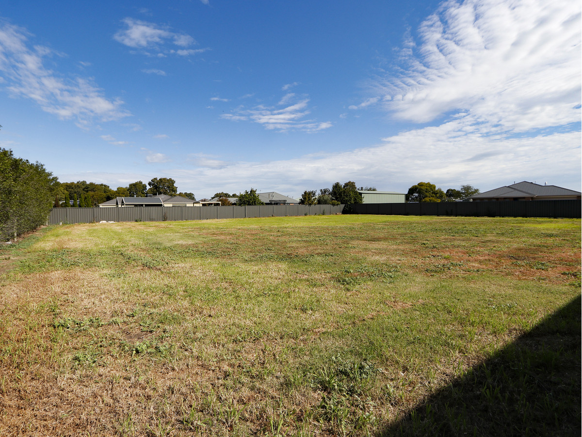 22 EVELYN DR, SALE VIC 3850, 0 Bedrooms, 0 Bathrooms, Section