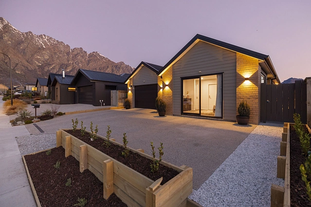 55 Cheviot Street, Hanley's Farm, Jacks Point, Queenstown-Lakes, Otago