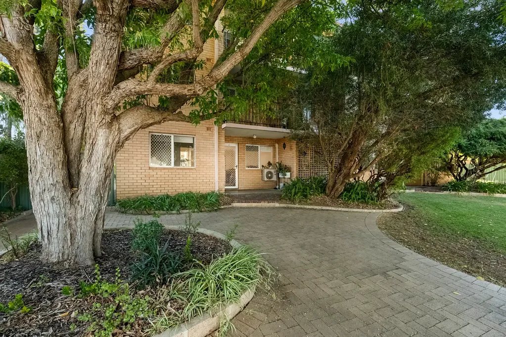 1/33 Point Walter Road, Bicton, WA 6157
