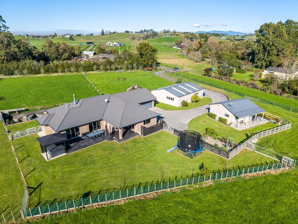 Te Kowhai 6 Bedroom Two Dwellings in Te Kowhai