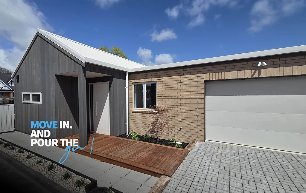 Fairfield 3 Bedroom Move in... and Pour the Gin !