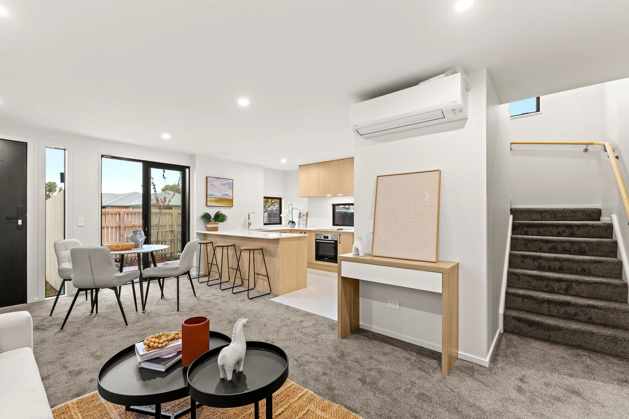 35 Wrights Road, Addington, Christchurch, Canterbury, 3 Bedrooms, 2 Bathrooms, Townhouse