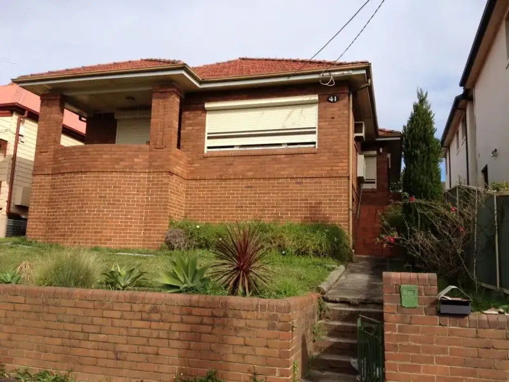 Charming two‑bedroom home in Hurstville