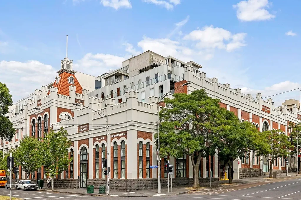 East Melbourne 2 Bedroom Rare corner position, two balconies, ideal for entertaining.