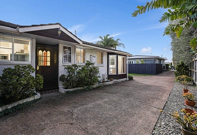Milford 3 Bedroom Location, Location, Location – Prime Opportunity