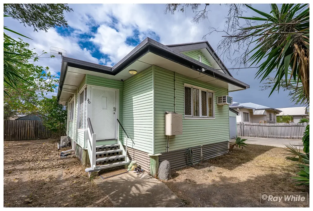 Kawana 3 Bedroom A Solid Investment on 810m²