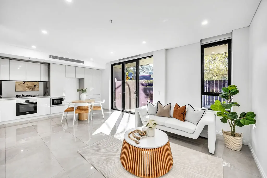 Zetland 3 Bedroom Modern Split-level 3 Bedroom apartment in heart of Zetland