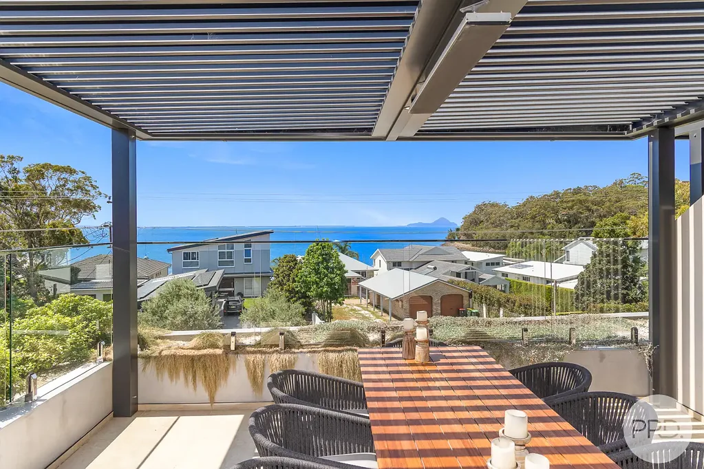 Salamander Bay 4ห้องนอน Refined Coastal Luxury on Soldiers Point Road