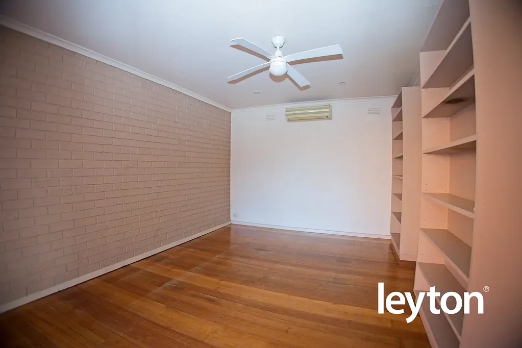 Charming 2-Bedroom Unit for Rent in Springvale South