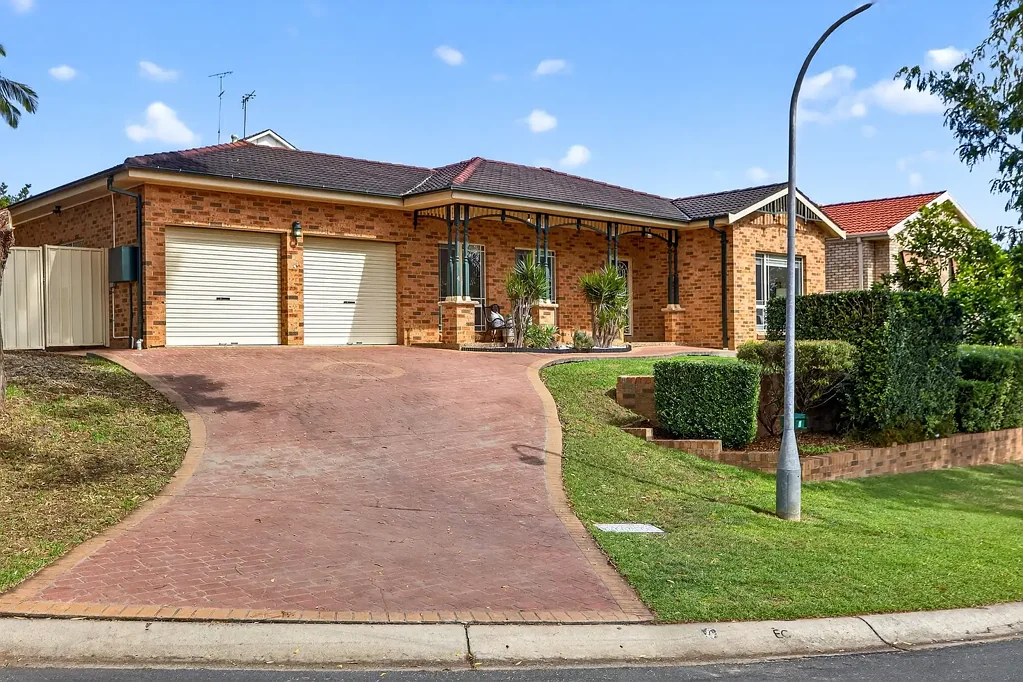 4 Riversdale Place, Glen Alpine, NSW 2560