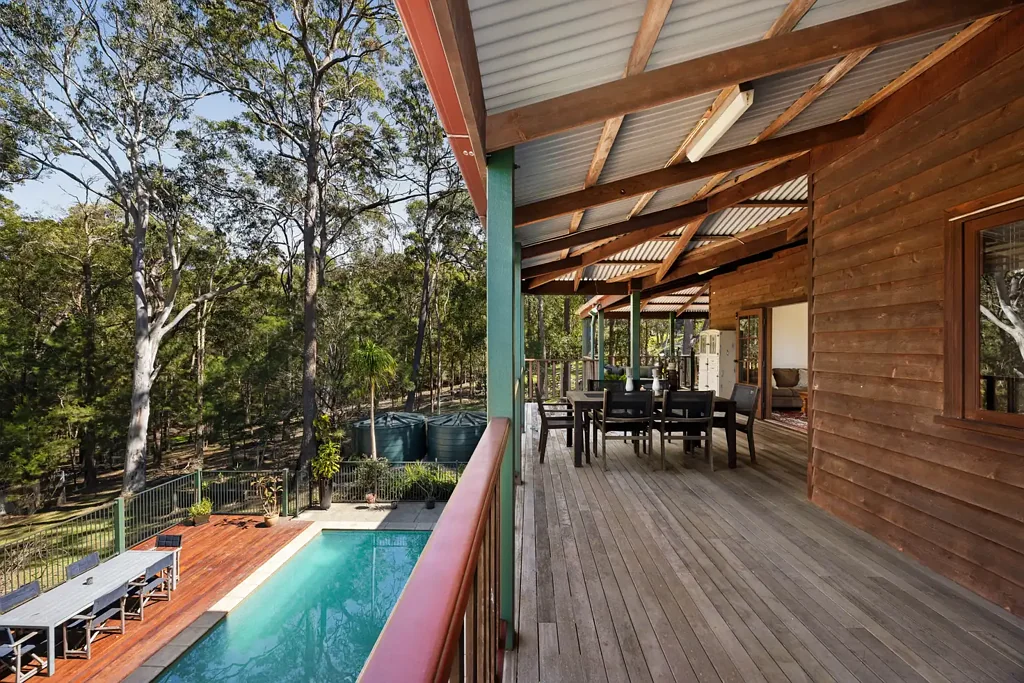 Tanawha 4 Bedroom Charming Small-Acreage with Pool & Shed