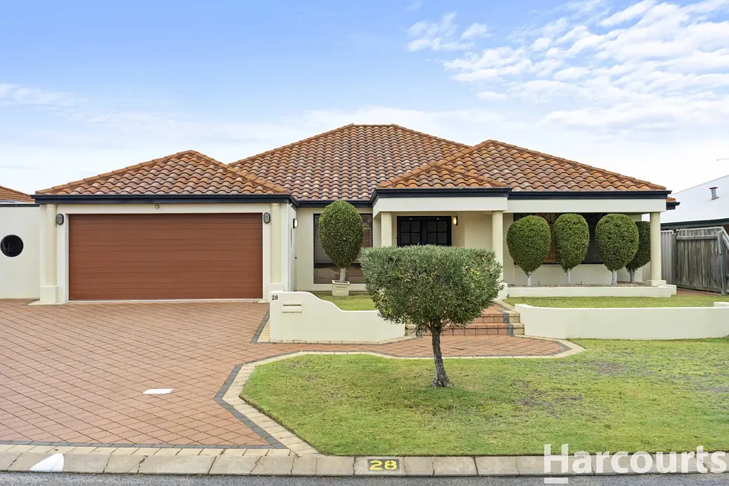 Currambine 4房  GRAND FAMILY HOME