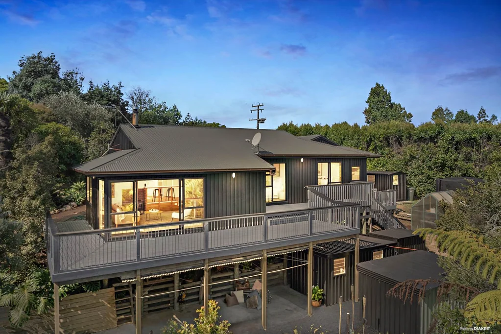 143 Wymer Road, Glenbrook, Franklin, Auckland