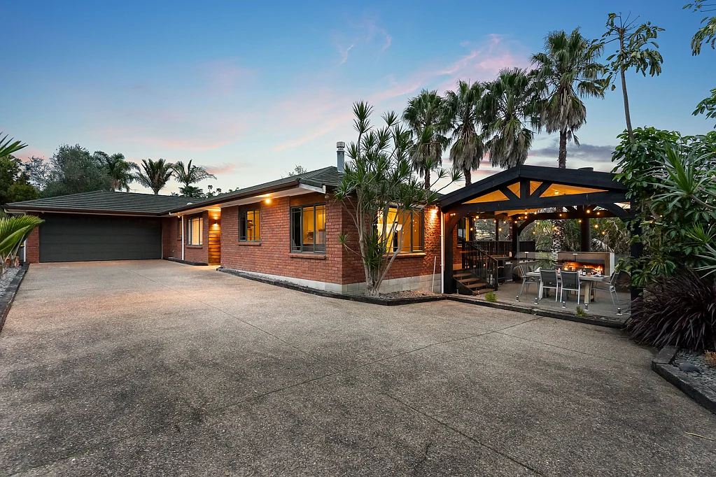 5 Ridgemount Rise, Mangere Bridge, Manukau City, Auckland