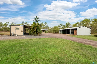 Herbert 5房  Dual Living on 5 Acres