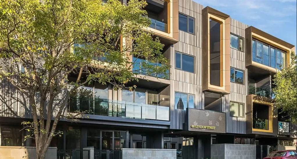 Style Living at the City's Edge