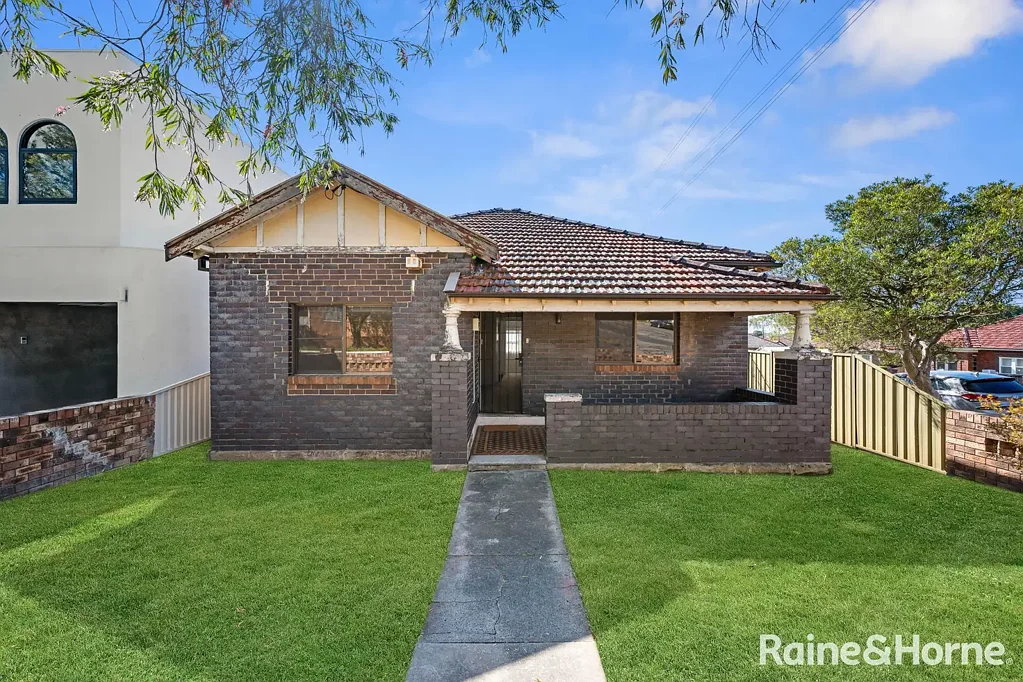 1 Fleet Avenue, Earlwood, NSW 2206